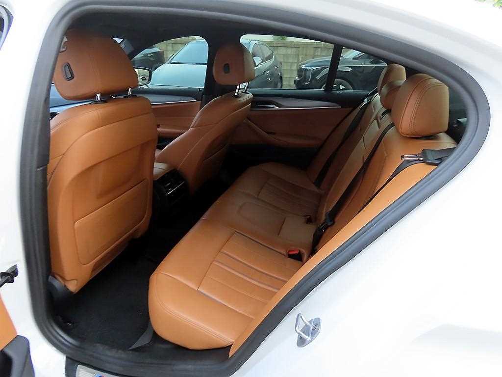 BMW 5 Series - Vista 6