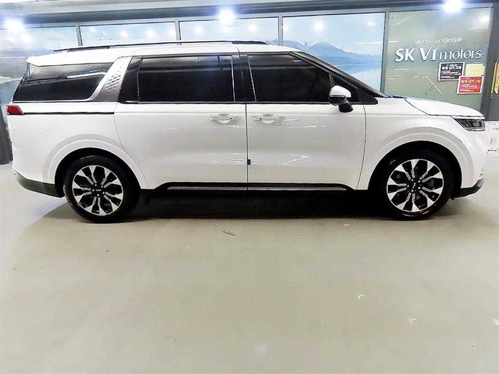 KIA Carnival - Vista 3