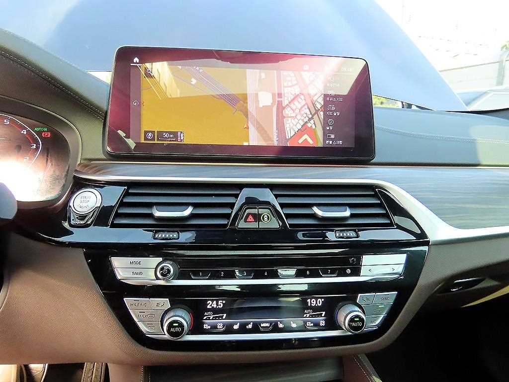 BMW 5 Series 2021 Negro - Importación desde Corea - HF Imports Iquique - Foto 13