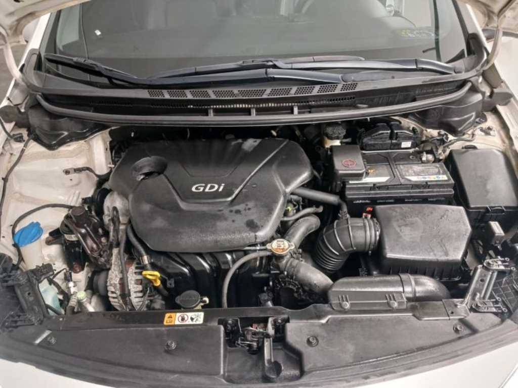 KIA K3 2013 Blanco - Importación desde Corea - HF Imports Iquique - Foto 19