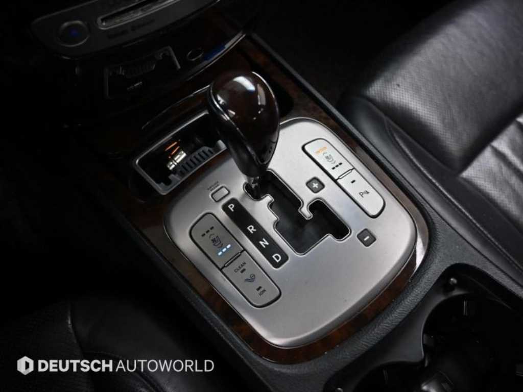 HYUNDAI Genesis - Vista 9