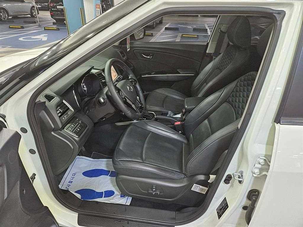 Ssangyong Tivoli - Vista 6