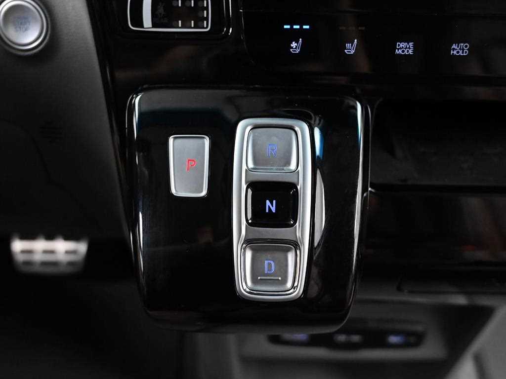 HYUNDAI Staria - Vista 9