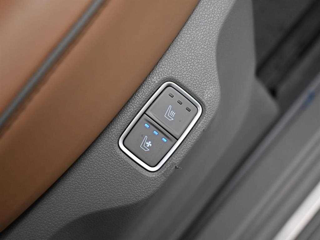 HYUNDAI Staria 2022 Negro - Importación desde Corea - HF Imports Iquique - Foto 16