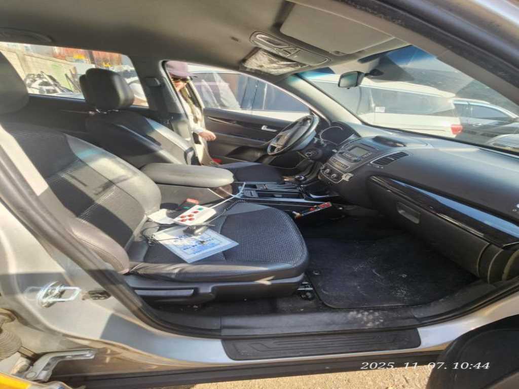 KIA Sorento - Vista 7