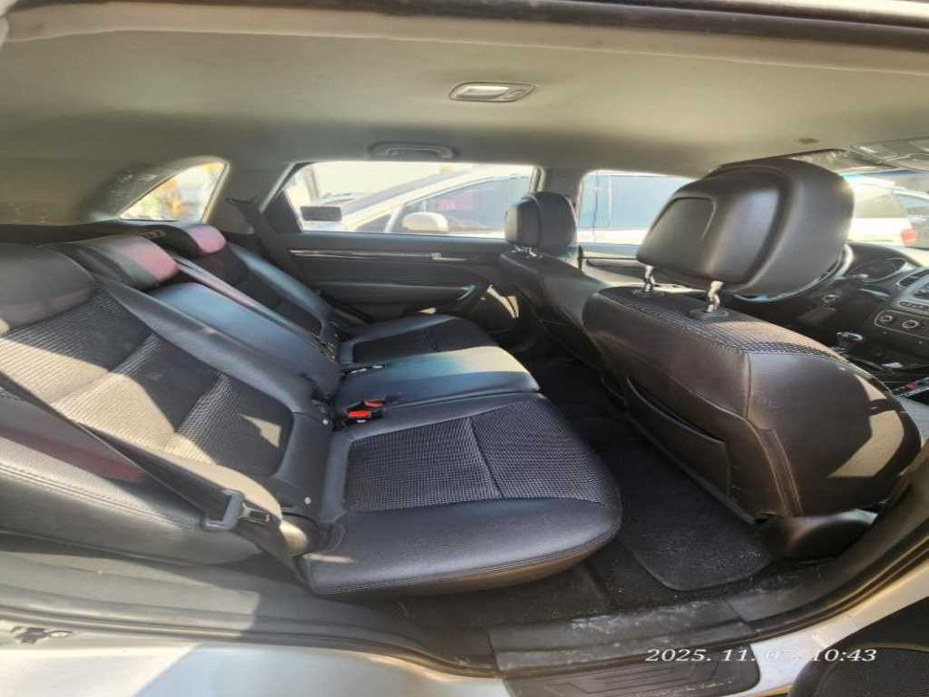 KIA Sorento - Vista 6