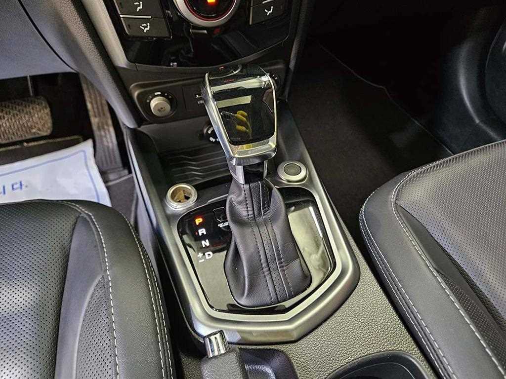 Ssangyong Tivoli - Vista 10