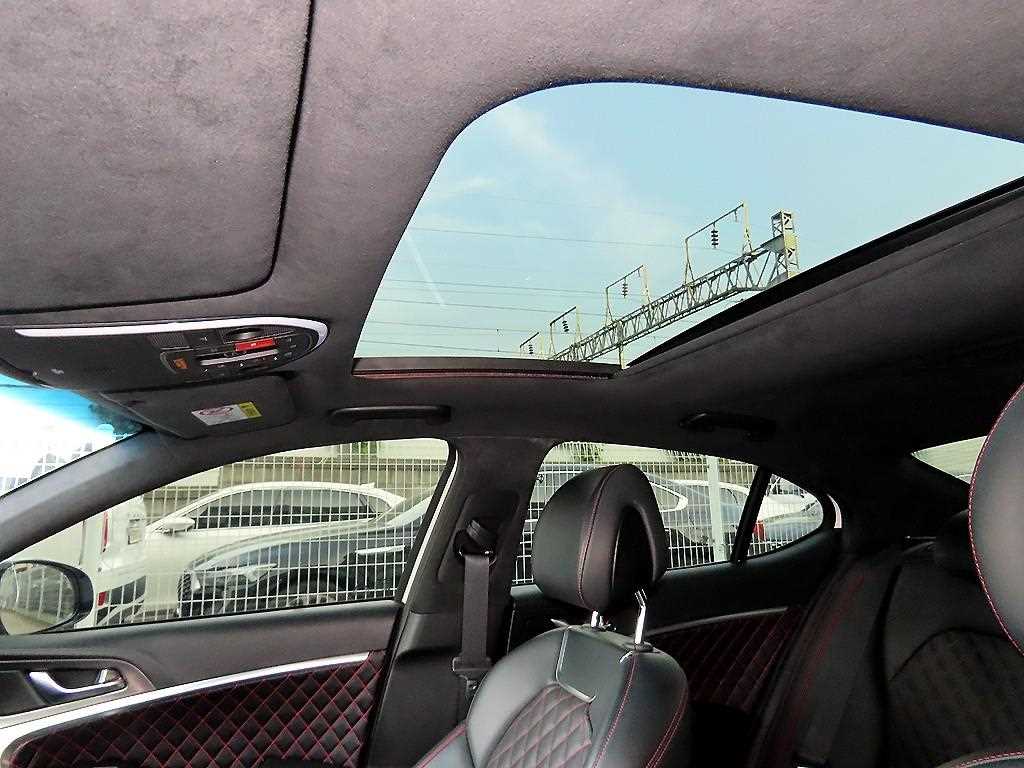 Genesis G70 2025 Blanco - Importación desde Corea - HF Imports Iquique - Foto 16