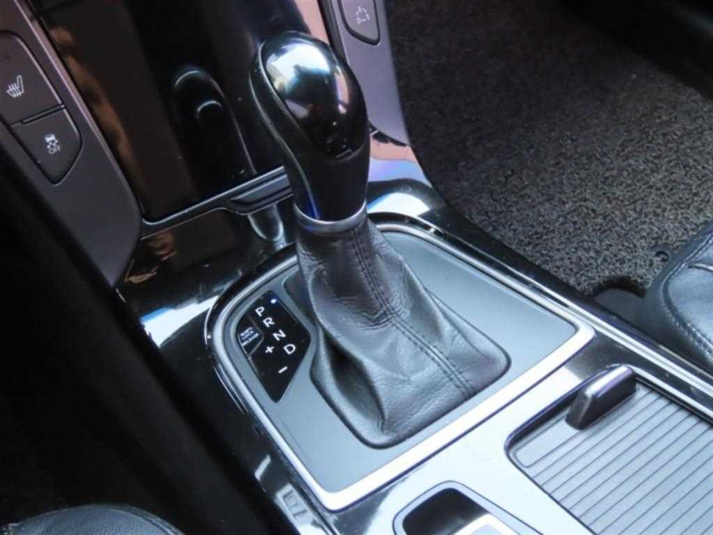 HYUNDAI i40 - Vista 6