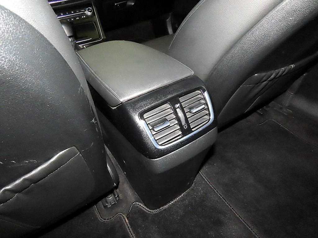 HYUNDAI Grandeur 2018 Negro - Importación desde Corea - HF Imports Iquique - Foto 18