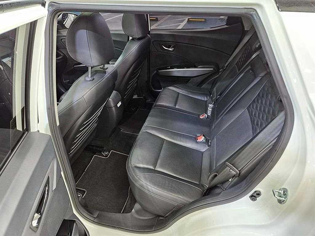 Ssangyong Tivoli - Vista 7