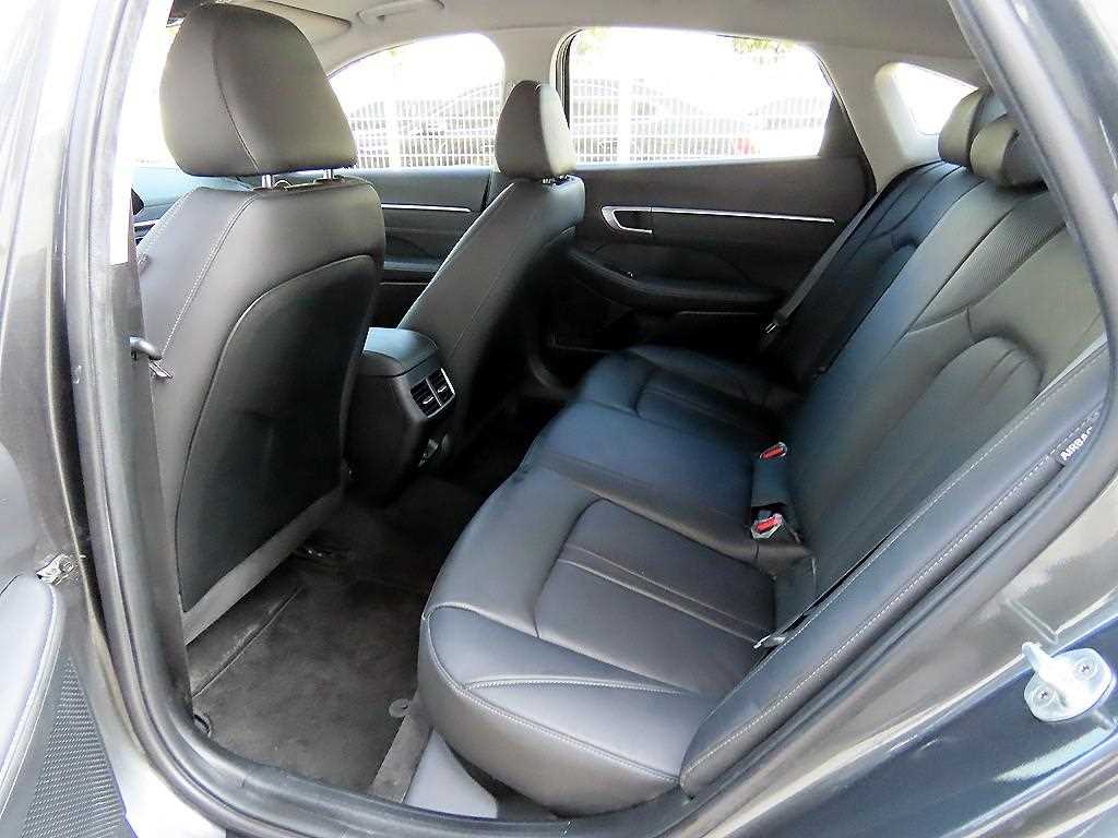 HYUNDAI Sonata - Vista 6