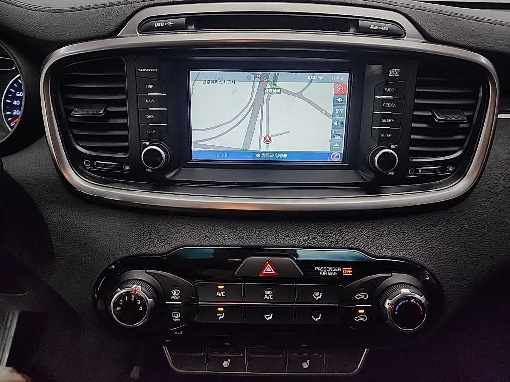 KIA Sorento - Vista 10