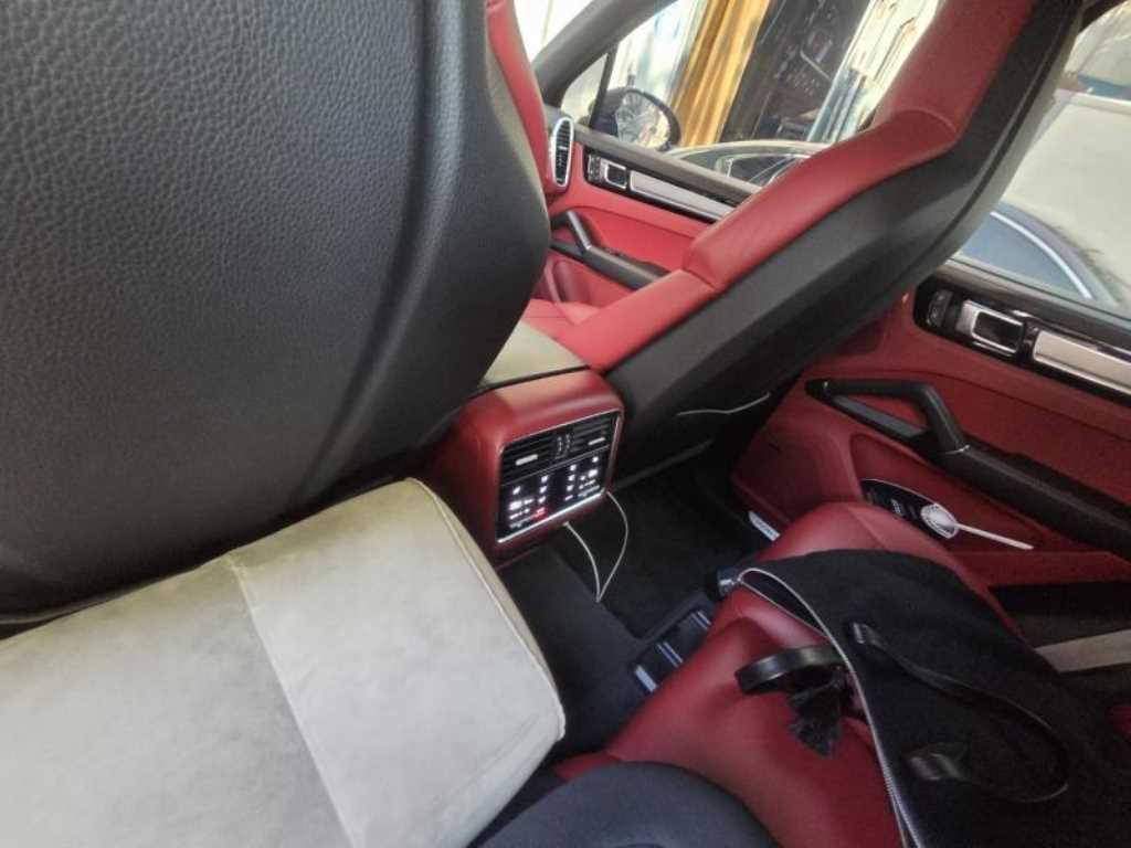 Porsche Cayenne 2023 Negro - Importación desde Corea - HF Imports Iquique - Foto 17