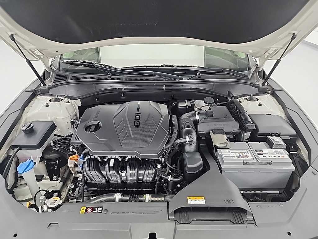 HYUNDAI Grandeur - Vista 5