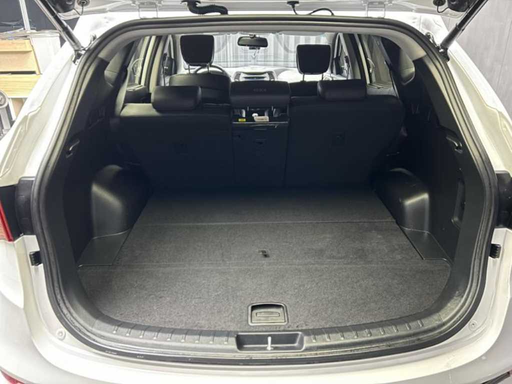 HYUNDAI Santa Fe - Vista 5
