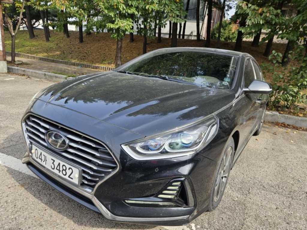 HYUNDAI Sonata - Vista 2