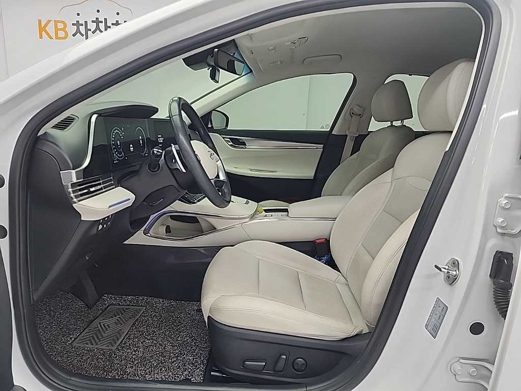 HYUNDAI Grandeur - Vista 11
