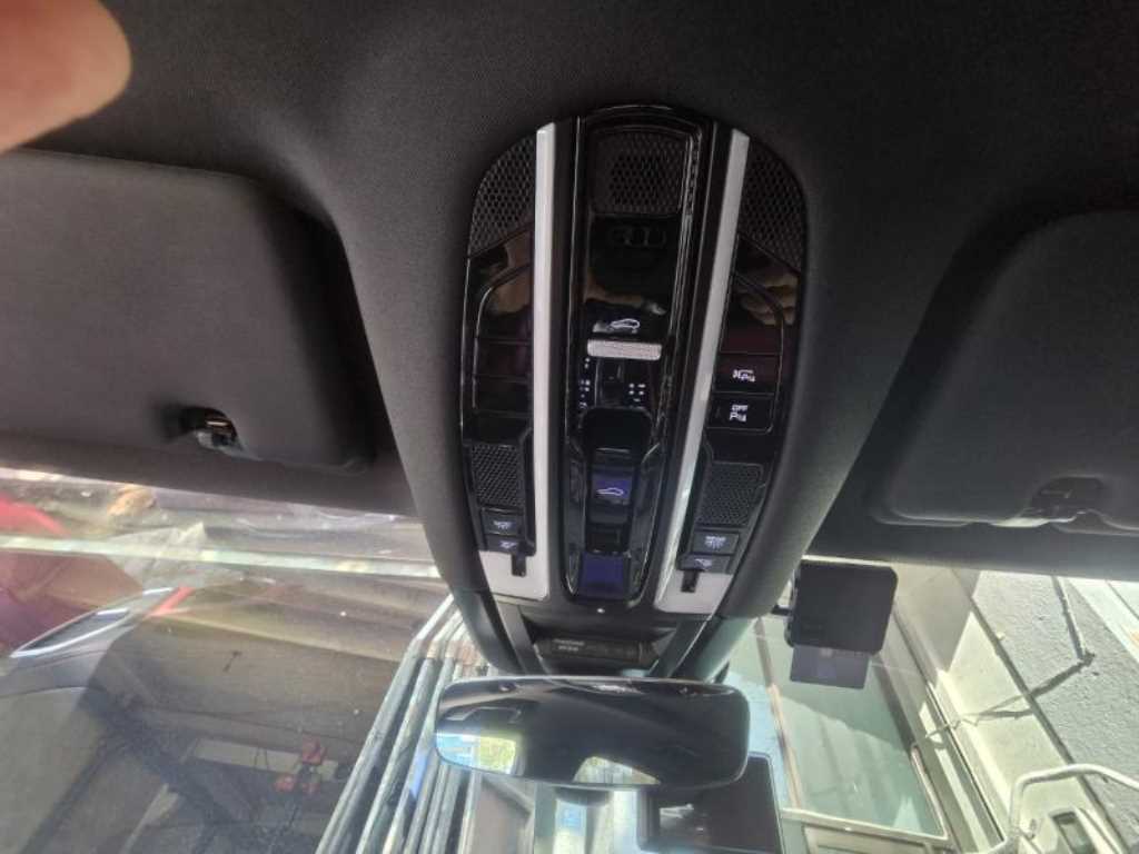 Porsche Cayenne 2023 Negro - Importación desde Corea - HF Imports Iquique - Foto 13