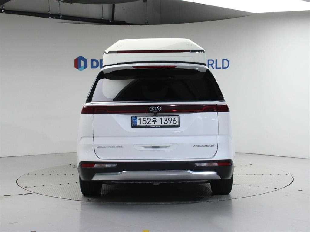 KIA Carnival - Vista 4
