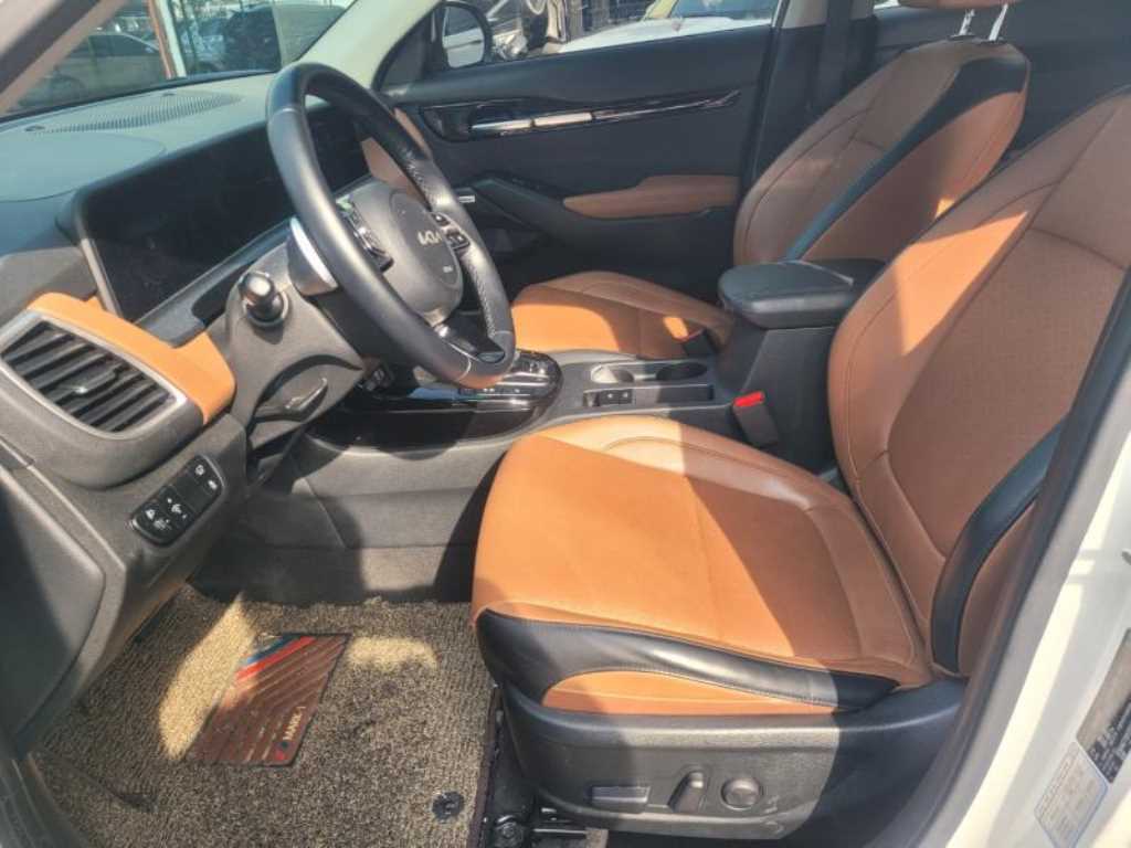 KIA Seltos - Vista 6