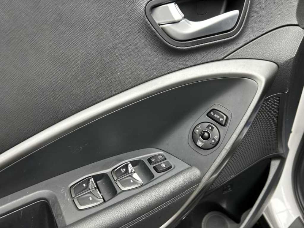 HYUNDAI Santa Fe 2018 Blanco - Importación desde Corea - HF Imports Iquique - Foto 14