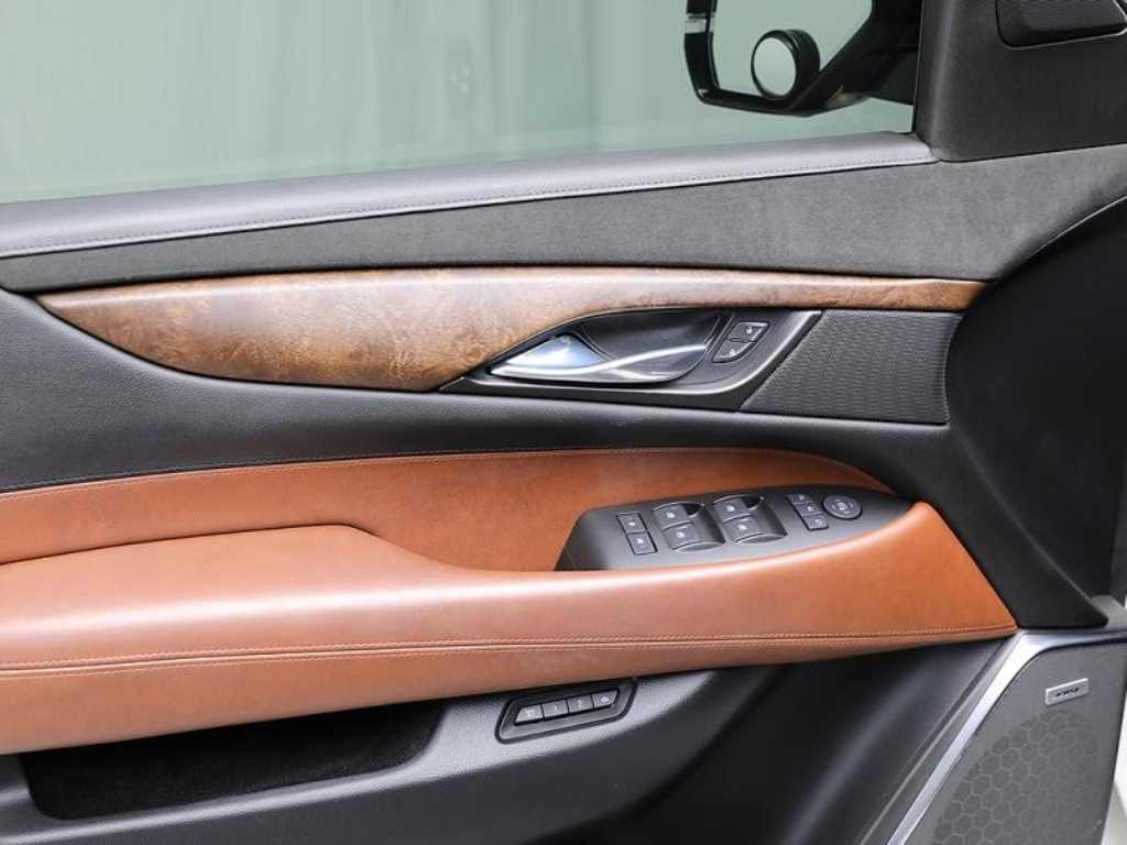 Cadillac Escalade - Vista 5