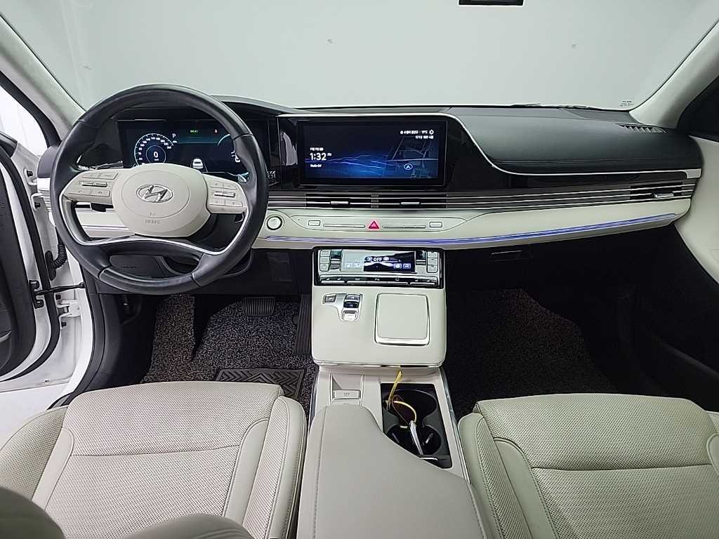 HYUNDAI Grandeur - Vista 7