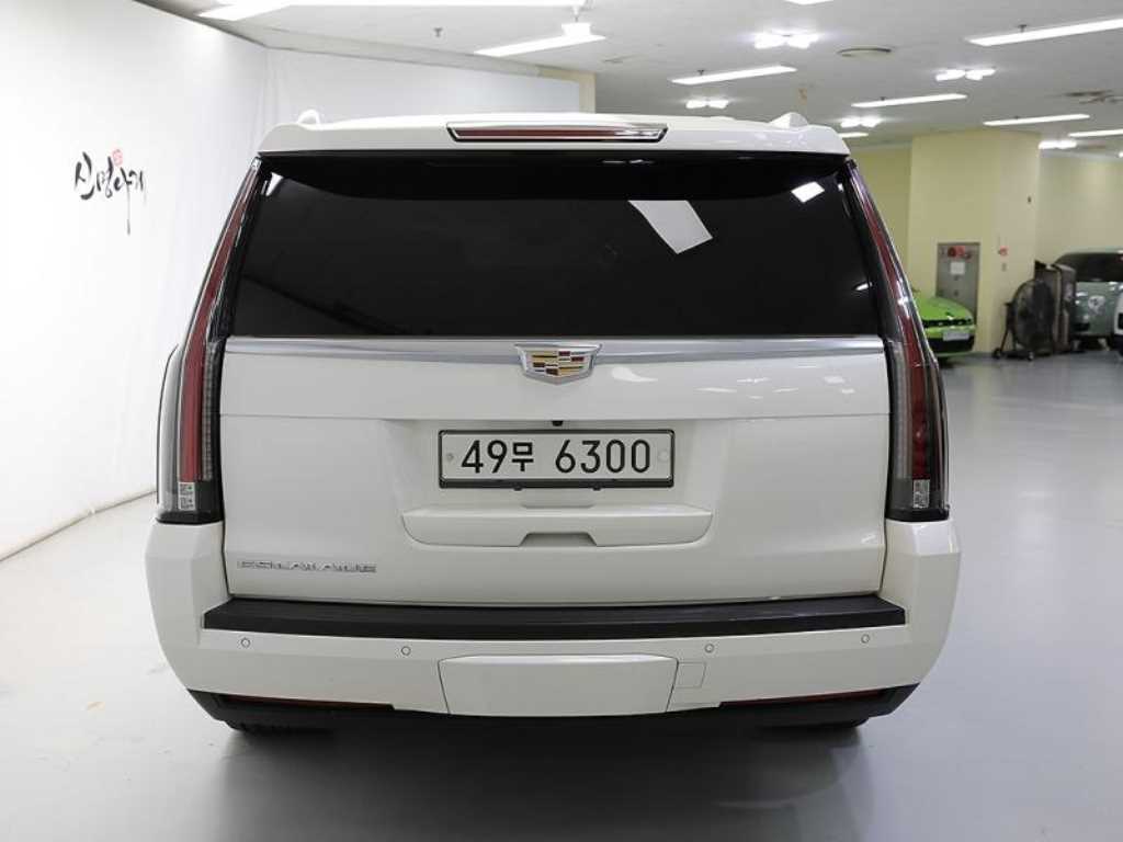 Cadillac Escalade - Vista 4