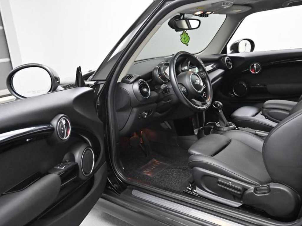 Mini Cooper - Vista 11