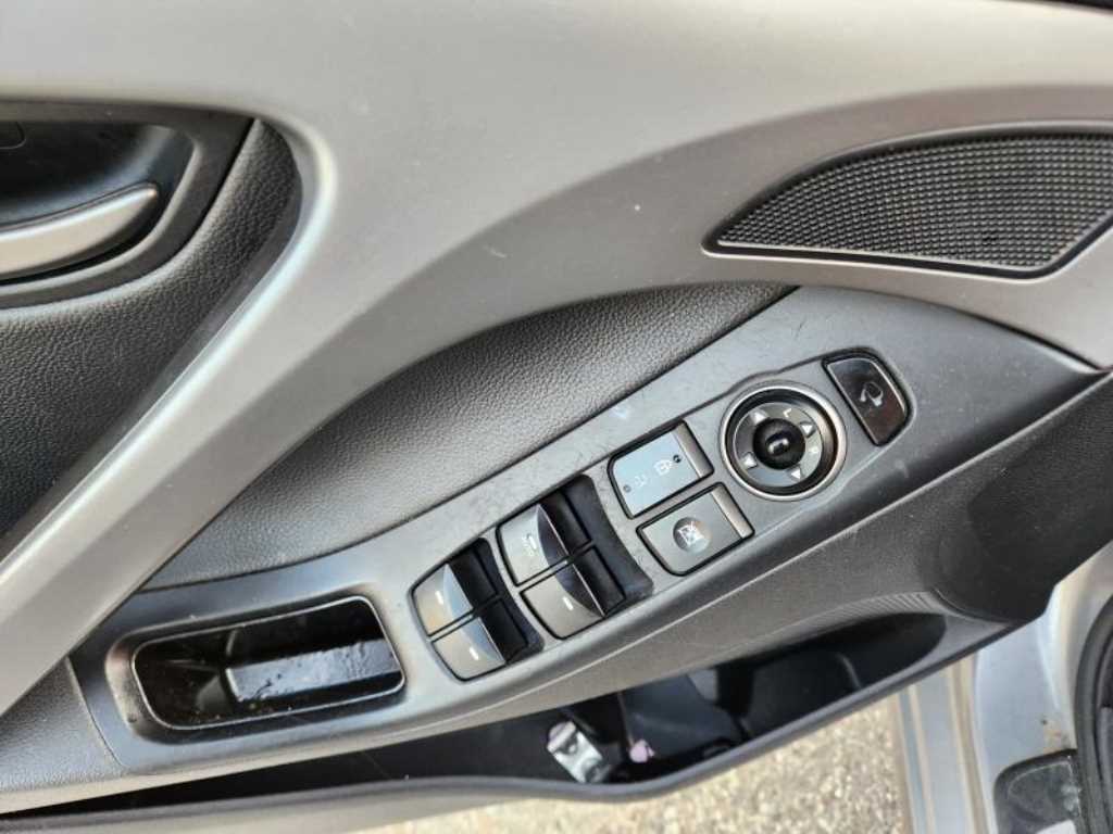 HYUNDAI Avante 2014 Gris - Importación desde Corea - HF Imports Iquique - Foto 20