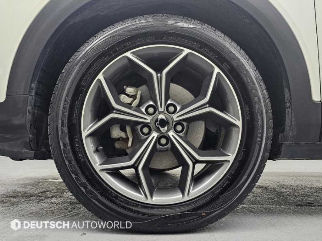 Ssangyong Korando - Vista 5