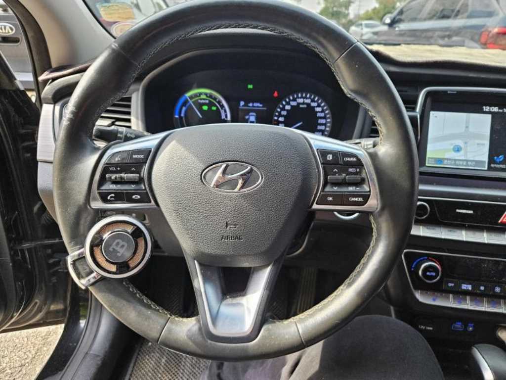 HYUNDAI Sonata - Vista 5
