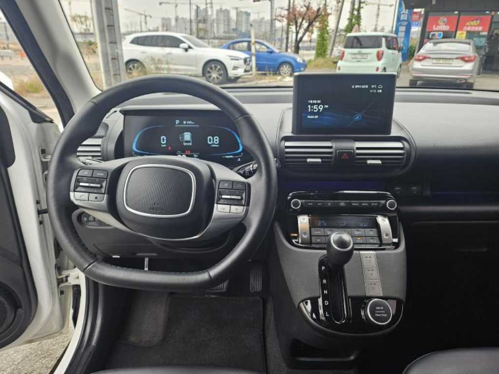 HYUNDAI Casper - Vista 5