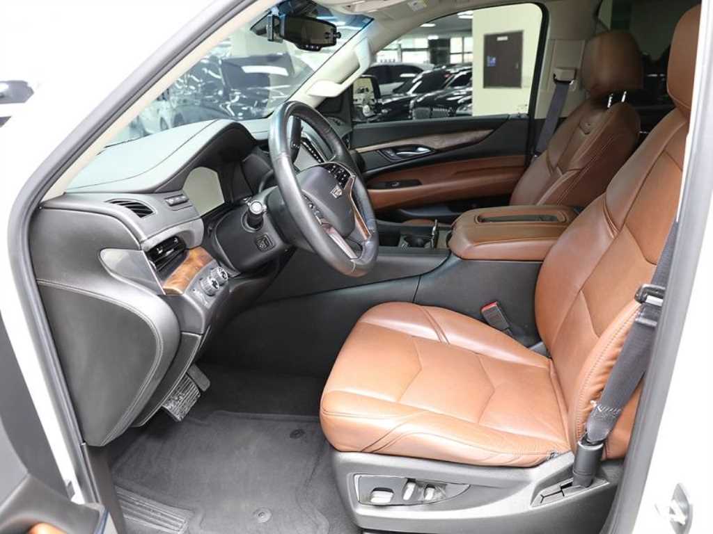 Cadillac Escalade - Vista 6