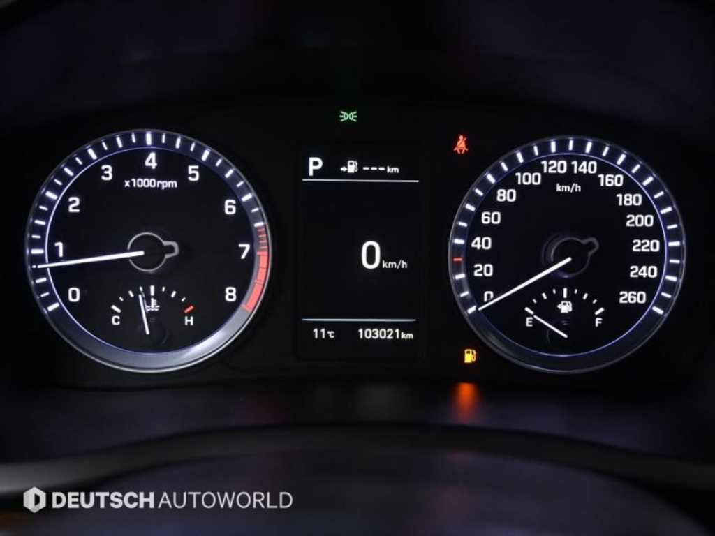 HYUNDAI Sonata - Vista 8