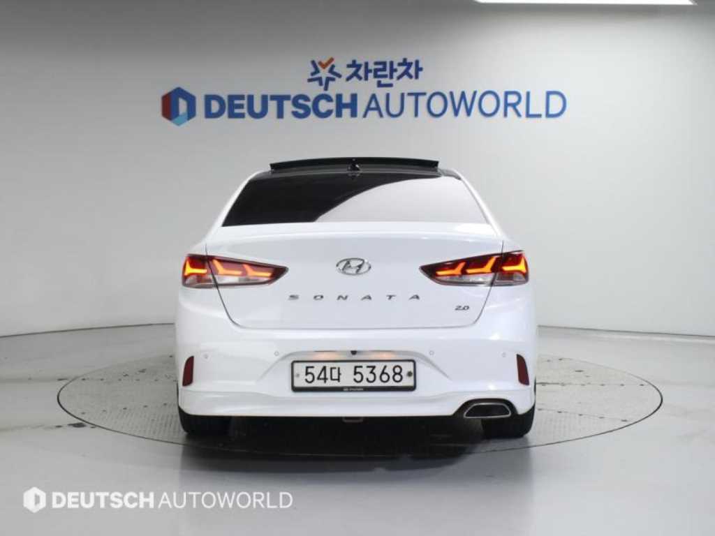 HYUNDAI Sonata - Vista 4