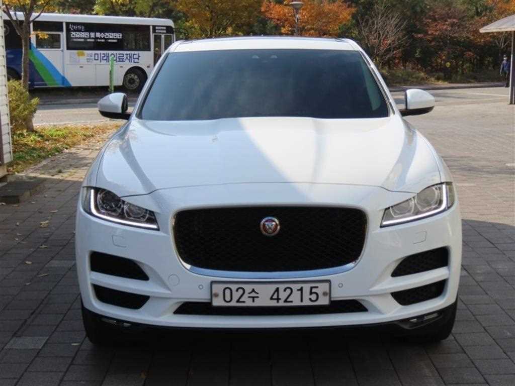 Jaguar F-PACE 2017 Blanco - Importación desde Corea - HF Imports Iquique - Foto 1