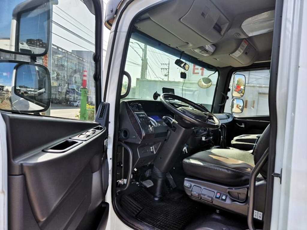 medium and large cargo truck 2018 Blanco - Importación desde Corea - HF Imports Iquique - Foto 15