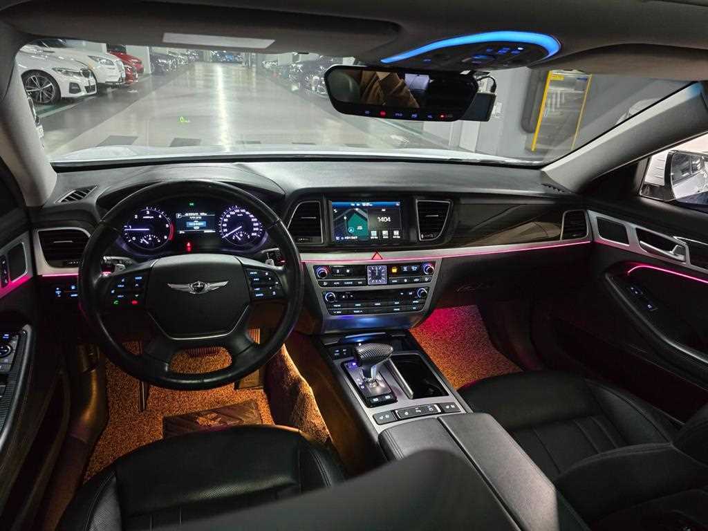 Genesis G80 - Vista 8