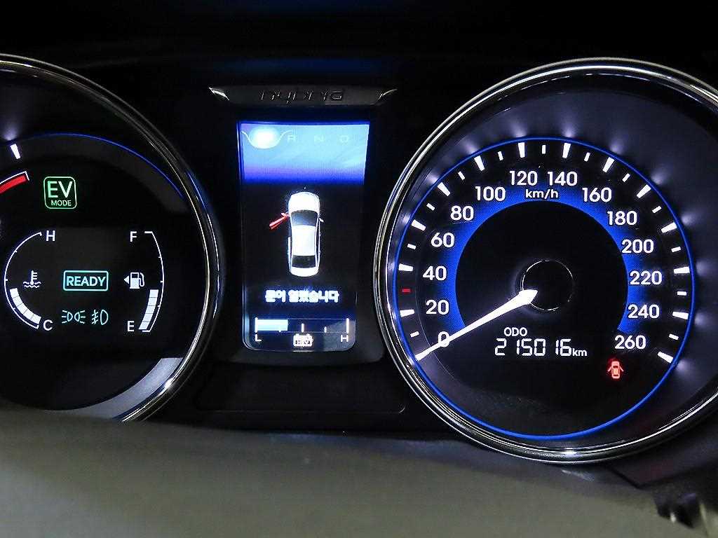 HYUNDAI Sonata - Vista 9