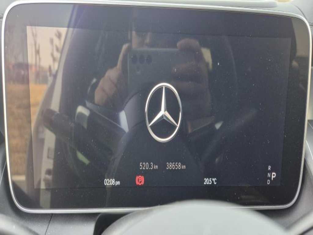 Mercedes Benz GLC Class - Vista 7