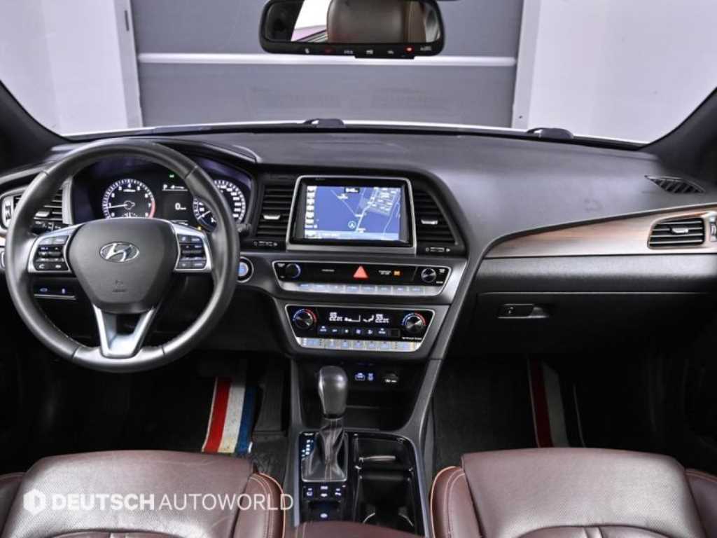 HYUNDAI Sonata - Vista 7