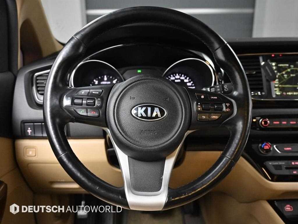 KIA Carnival 2016 Negro - Importación desde Corea - HF Imports Iquique - Foto 13