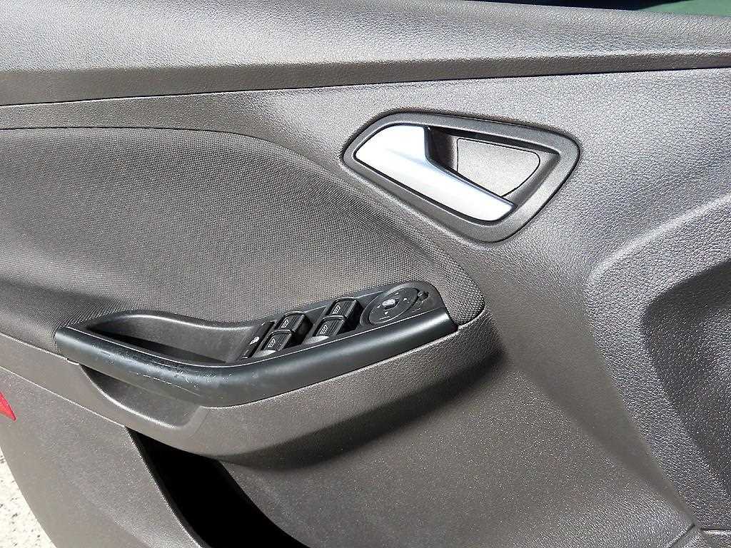 Ford Focus - Vista 11