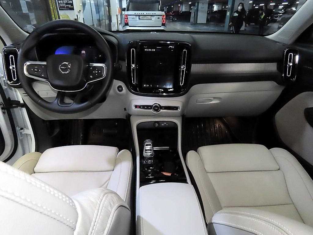 Volvo XC40 - Vista 10