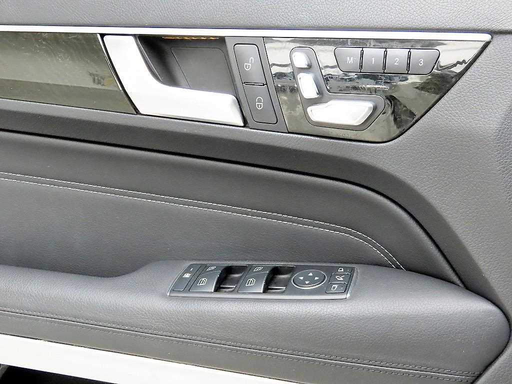 Mercedes Benz E class - Vista 11