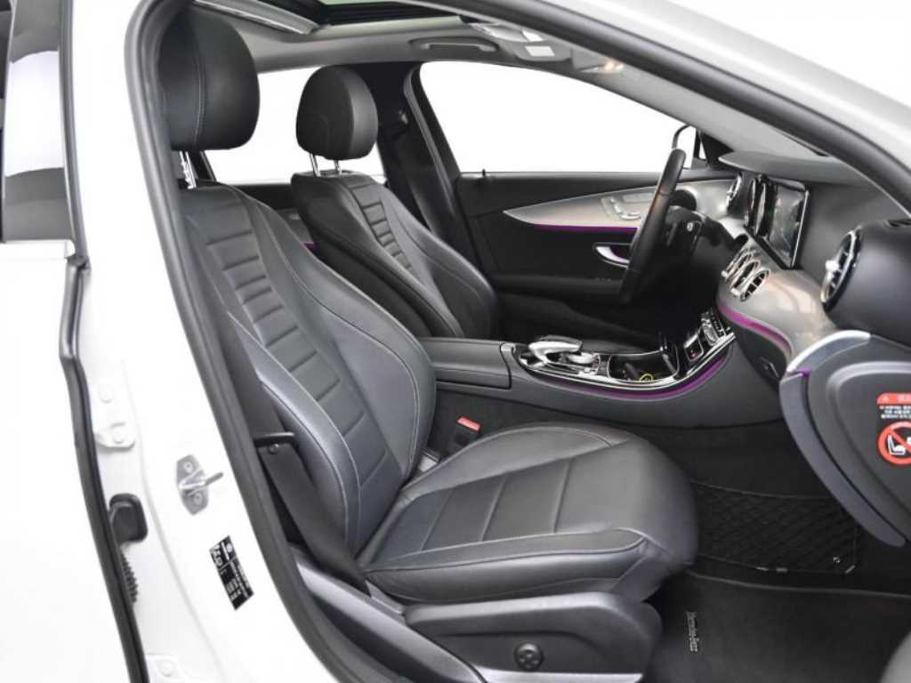 Mercedes Benz E class - Vista 10