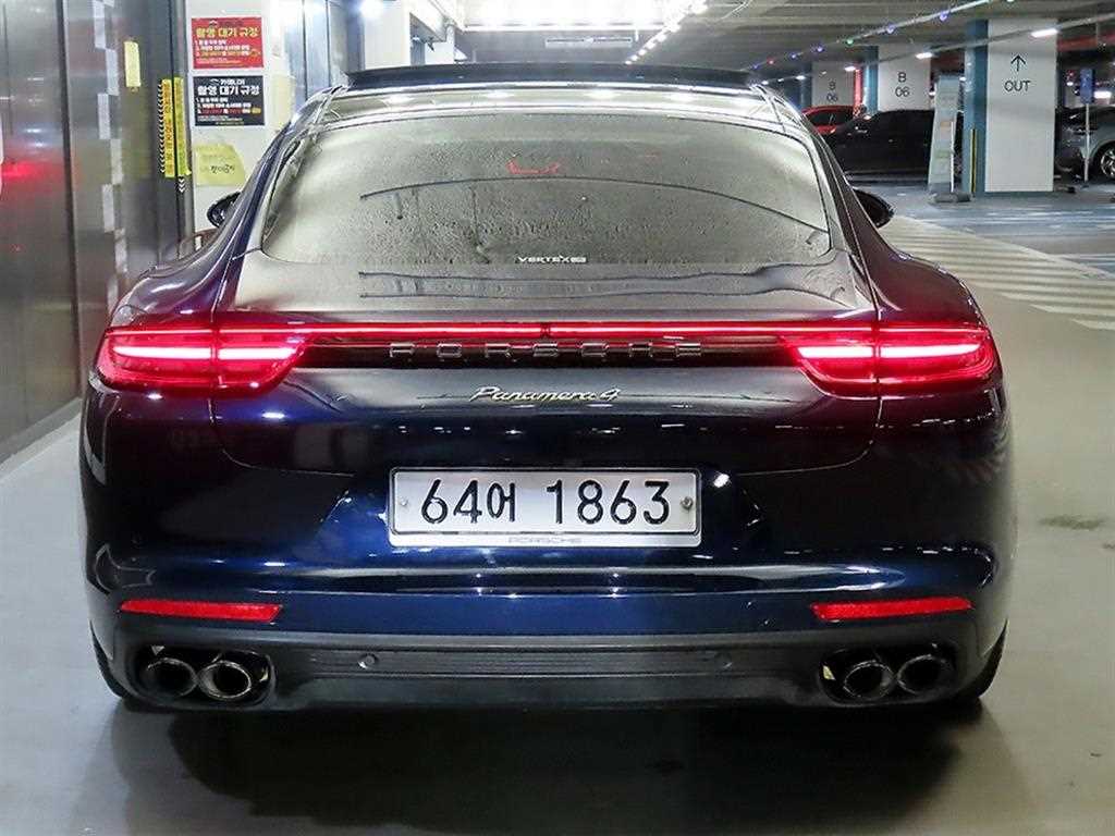 Porsche Panamera - Vista 5