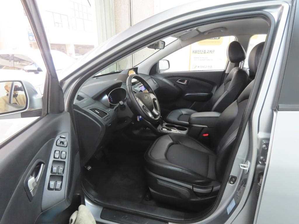 HYUNDAI Tucson - Vista 5